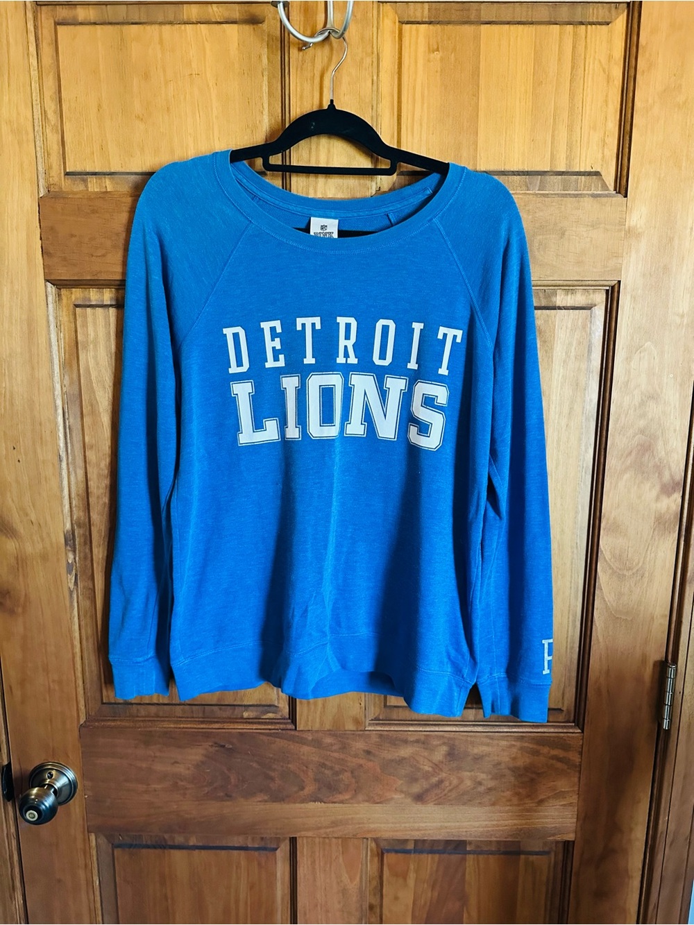 PINK Victoria's Secret  Detroit Lions NFL Crew Neck Sweatshirt oversized small